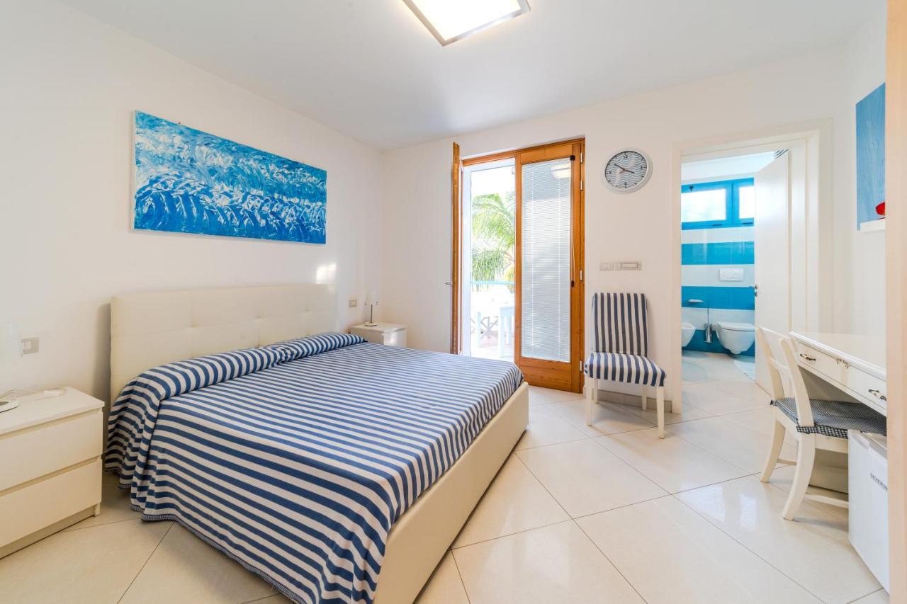 Lo Scalo Bed And Breakfast Marina Di Novaglie Alessano Kültér fotó