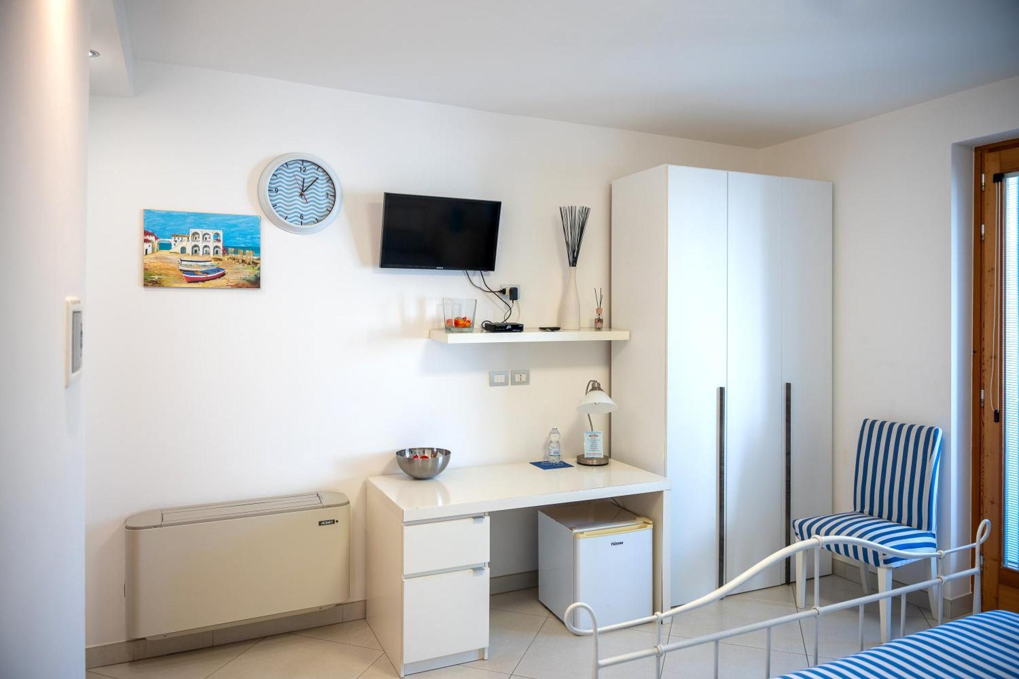 Lo Scalo Bed And Breakfast Marina Di Novaglie Alessano Kültér fotó